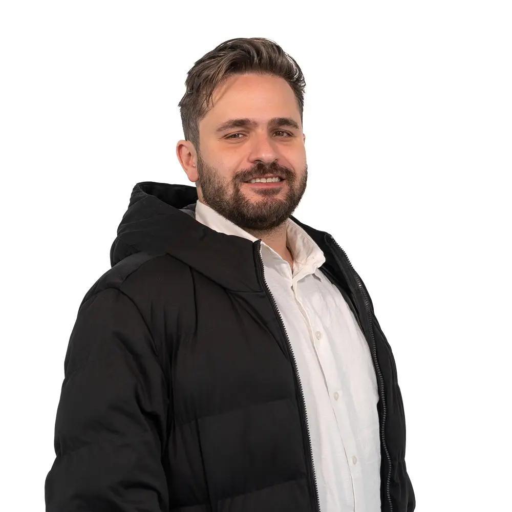 Ali Sonoqrut, Sr. Creative Copywriter